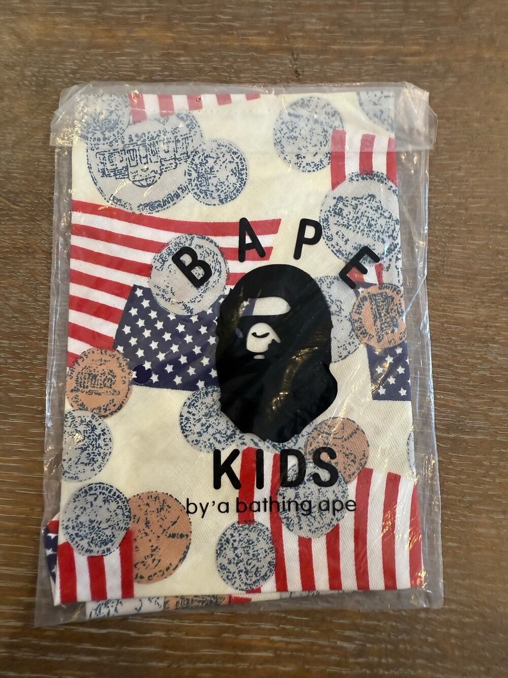 NEW BAPE Kids by A Bathing Ape Coin American Flag bandana / feeding bib 25x13